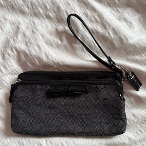 Authentic Vintage Y2K Coach Black Wristlet in Signature Canvas with Bow
